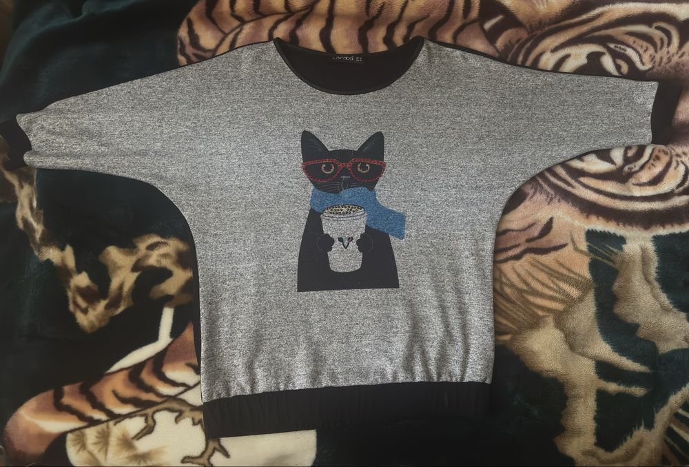 Кофта серо/чорна з котом