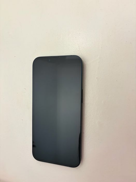 Iphone 13 128GB - Como Novo / sem Riscos (84% Bateria Total)