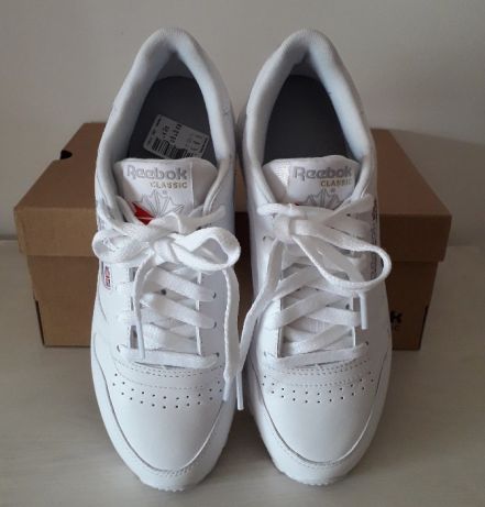 Ténis da Reebok Originais NOVOS em pele brancos - número 37