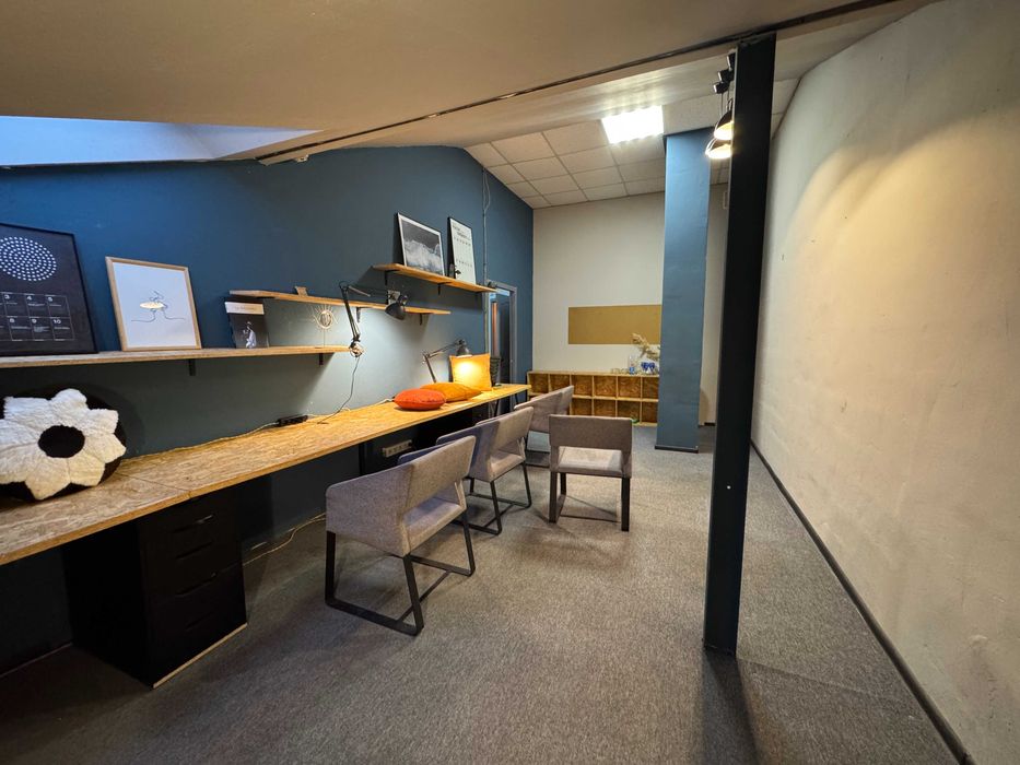 Офісні приміщення в БЦ по вул. Припортова