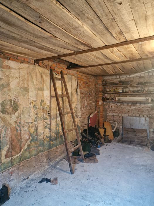 Продам капитальный гараж