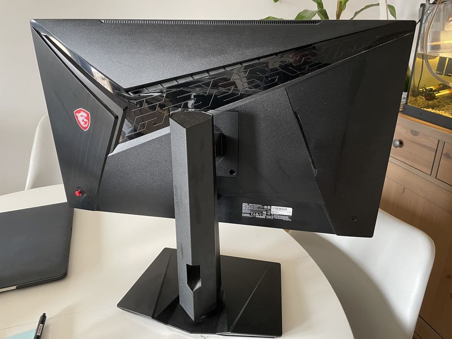 Monitor MSI Optix MAG274R2 1080px