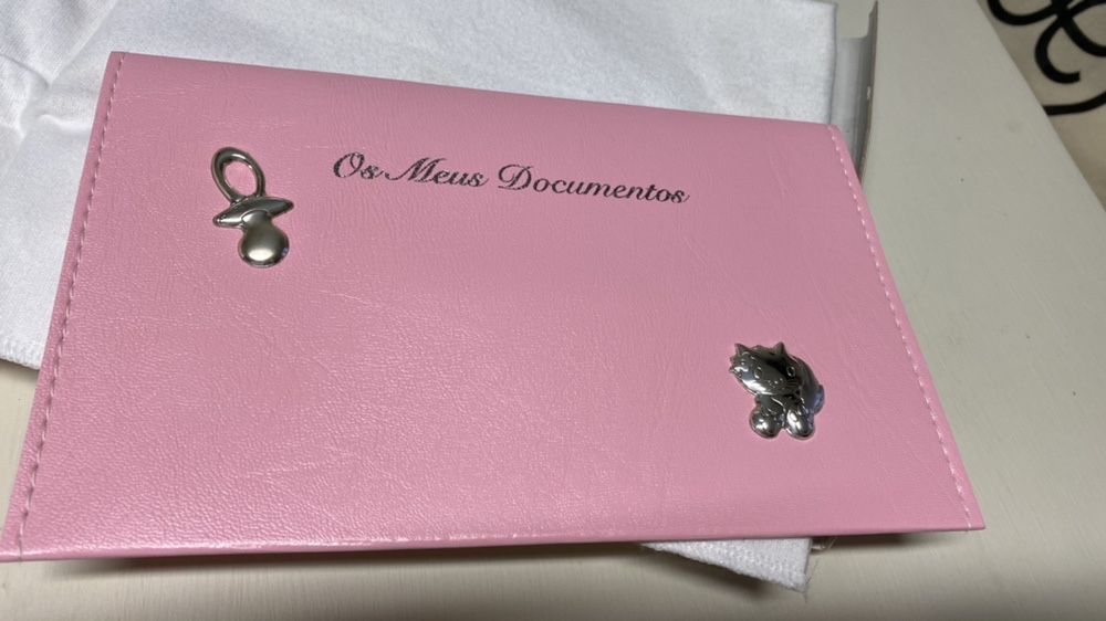Porta Documentos em prata bebe