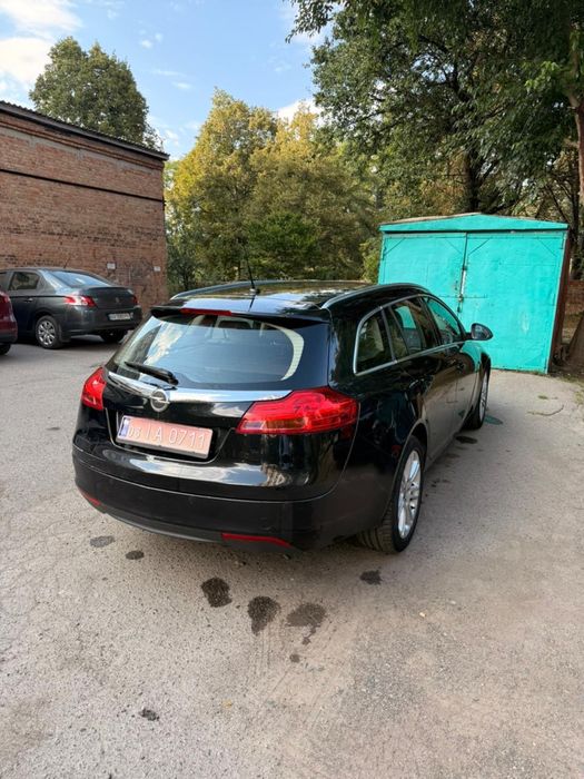 Продам Opel Insignia 2011
