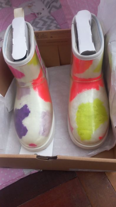Продам силіконові ugg