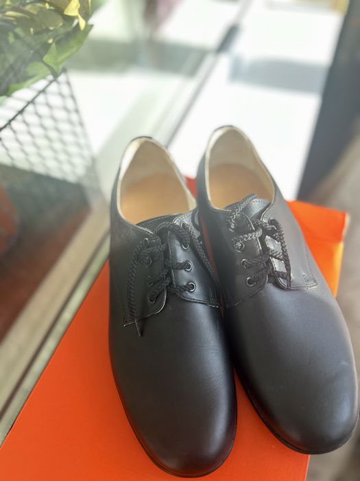 Туфлі класичні чорні для чоловіків із натуральної шкіри на шнурівці