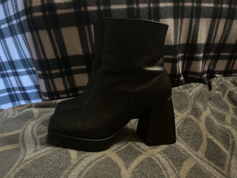 ботильоны на каблуке