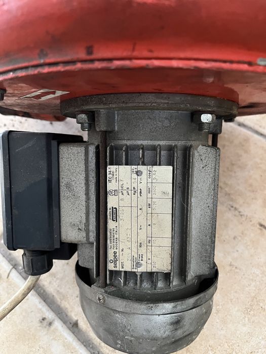 Extrator gases de escape para oficinas