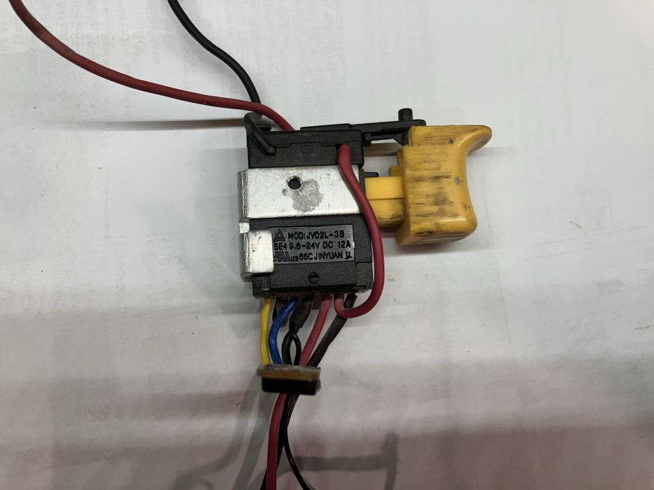 Przełącznik do wkrętarki makita, bosch, metabo inne