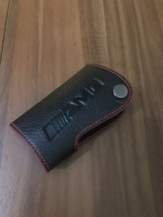 Capa Porta-Chaves - Mercedes AMG Pele Luxo