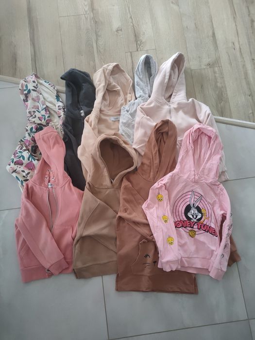 Bluzy swetry dziewczęce rozmiar 122