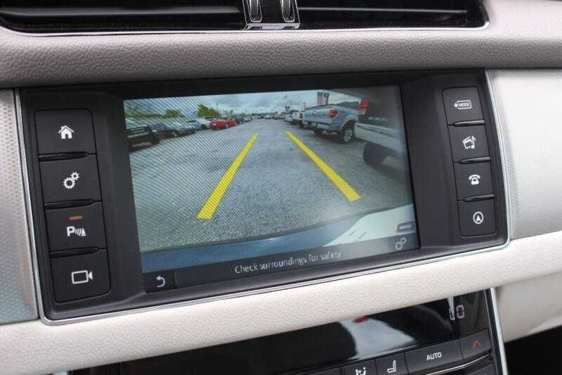 2017 Jaguar XF Premium