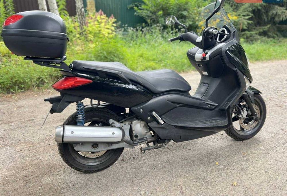 Yamaha X-Max 125 2011