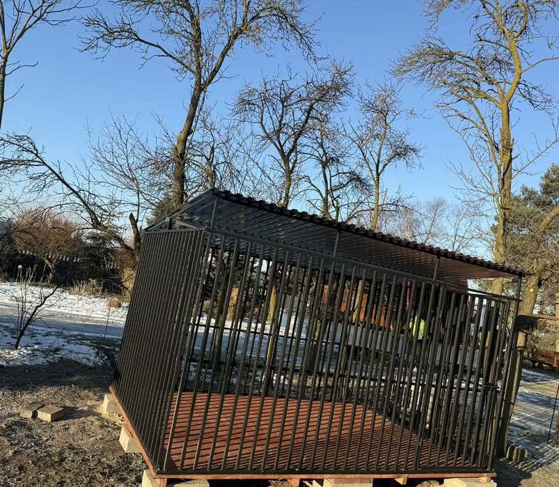 Kojec dla psa - solidny l producent.