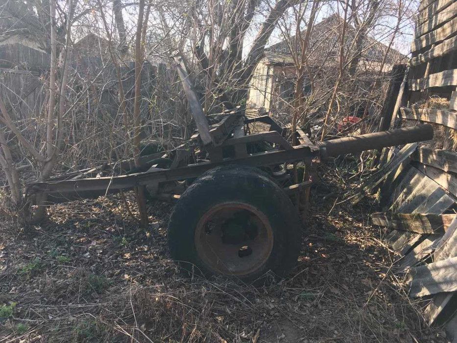 Причіп лісовоз, трубовоз.