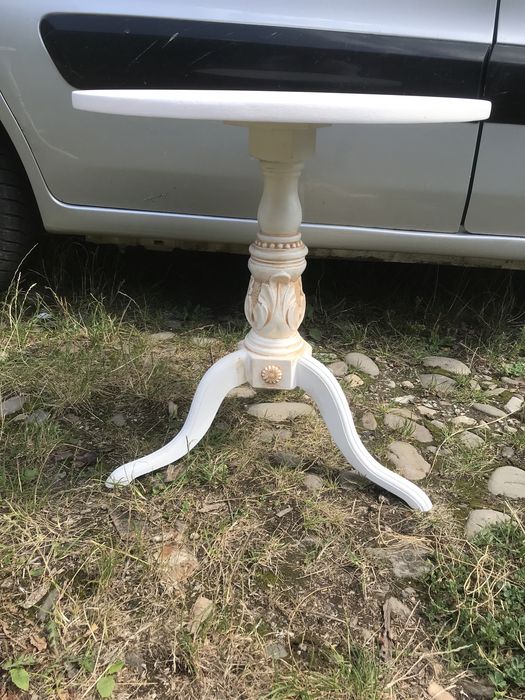 Столик журнальний