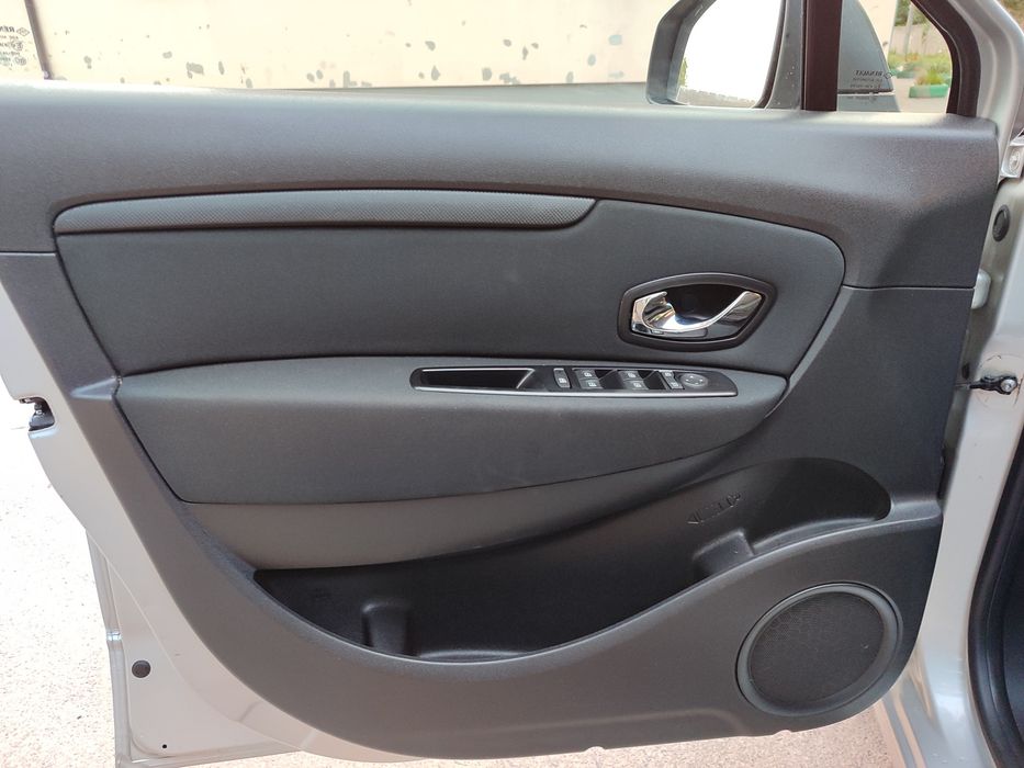 Renault Grand Scenic 2011 VIN VF1JZ1UB646601930 фото оголошення 12 з 18