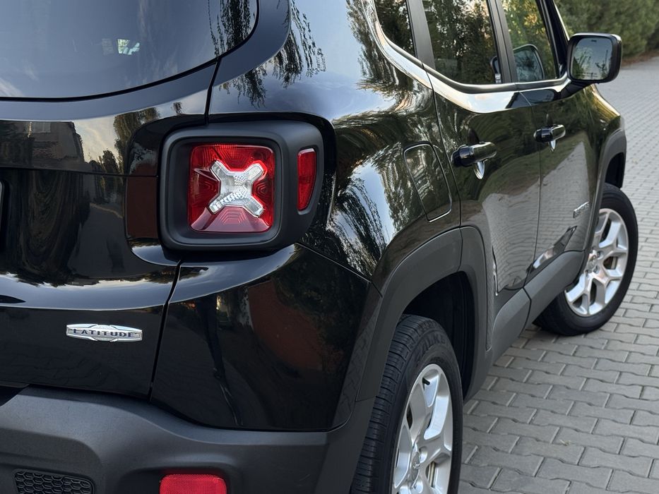 Продам машину Jeep Renegate
