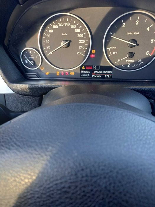 BMW 318 AUTOMATICO 2014