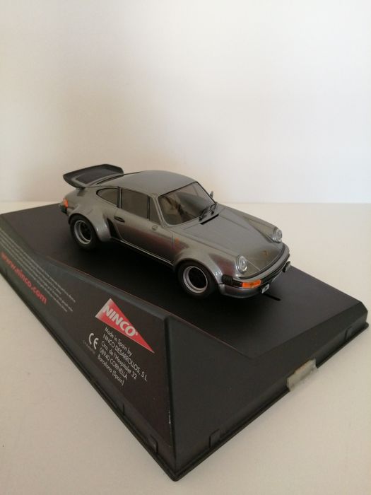 Porsche 911 Turbo - Slot Car NINCO
