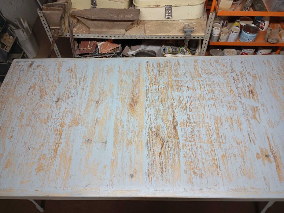 Mesa rustica em excelente estado