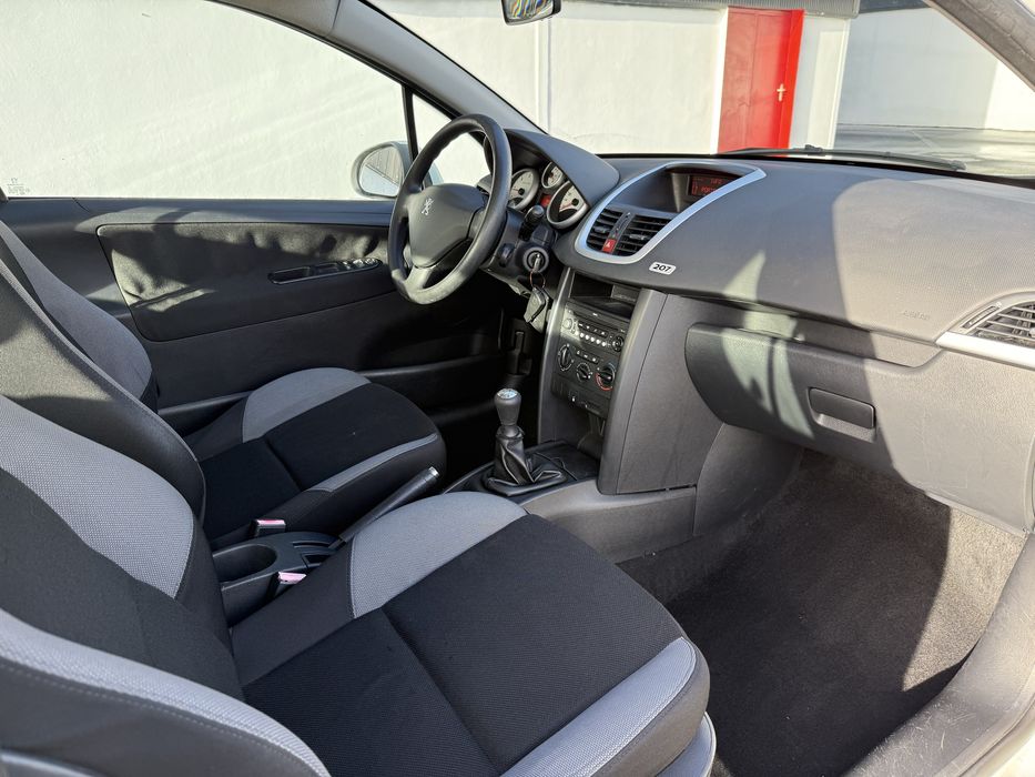Peugeot 207 1.4 Hdi 5 lugares