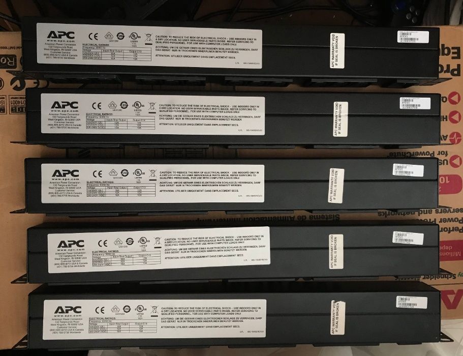 Блок силових розеток APC Rack PDU AP9565 16A