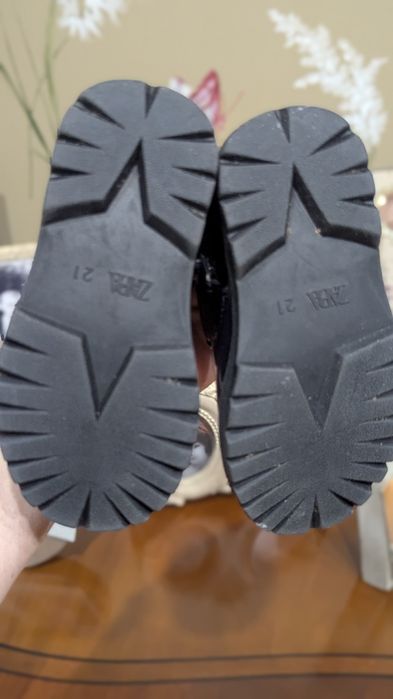 Zara 21 чобітки на весну