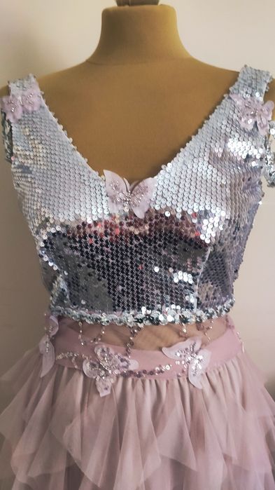 Komplet- cekinowa bluzka i tiulowa spódnica