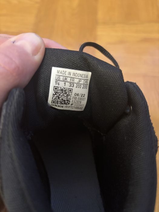 Buty adidas traxion 33