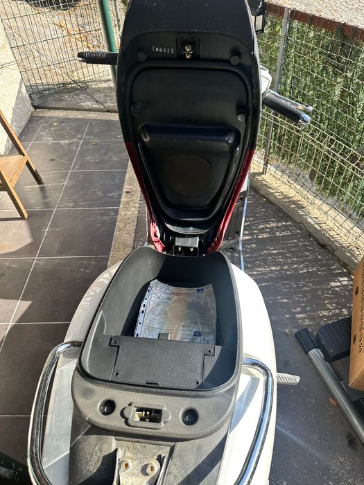 Moto Kymco 50 cc nova