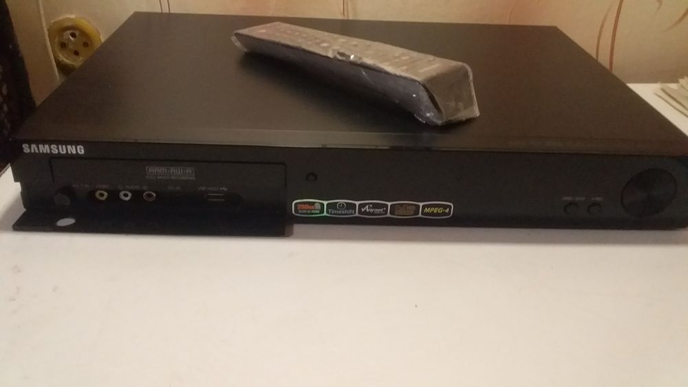 Двд рекордер с жёстким диском на 250.Gb.