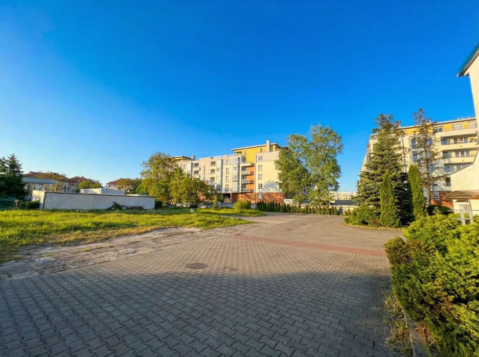 Hala 350m2 blisko centrum!!! Dodatkowo biuro 150m2, plac 2000m2