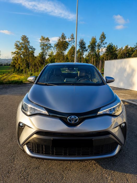 Toyota CHR Hybrido.  64.000klm    GARANTIA até 2032