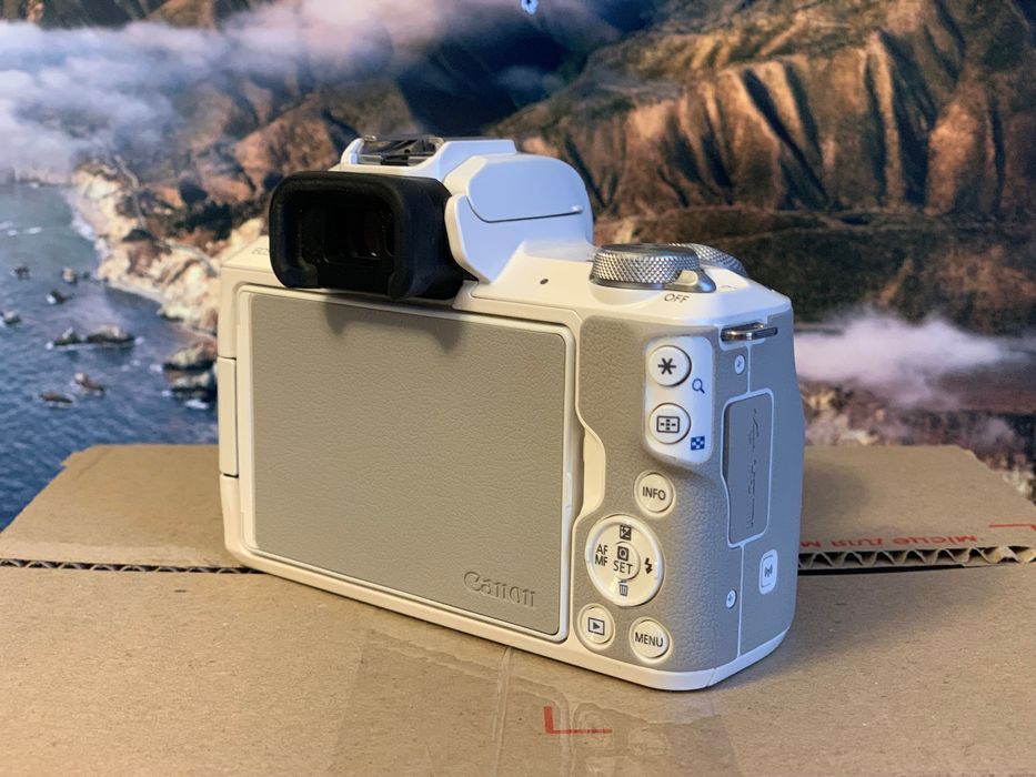 Canon EOS M50 Kit 15-45 IS STM White