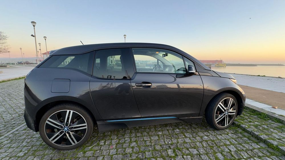 BMW i3 60Ah de 12/2015 - IVA Dedutível