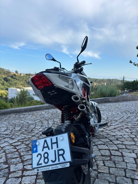 Mota benelli TnT 125