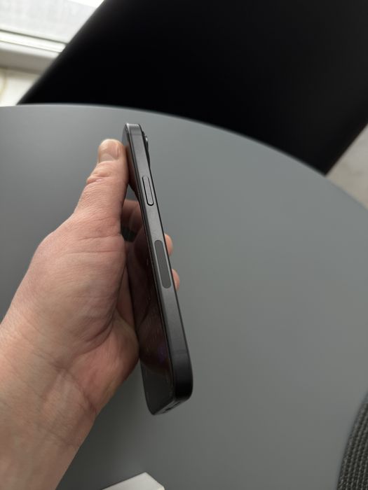 Iphone 15 e-sim Ideal