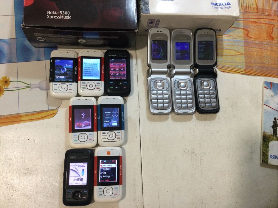 Nokia 5200 /6085 /5300 кнопочный телефон.