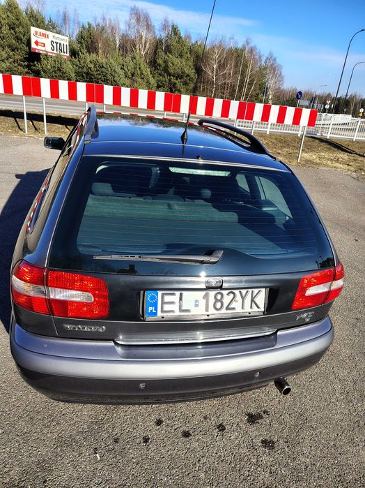 Volvo V40 2003r.