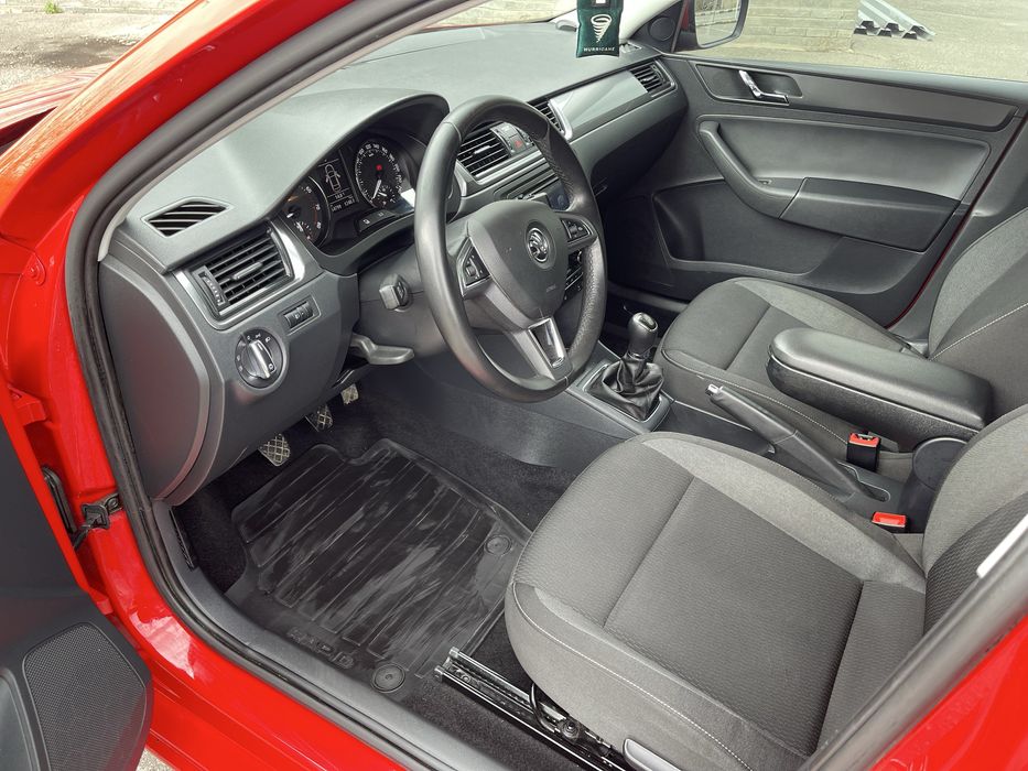 Продам Skoda Rapid 2014 год