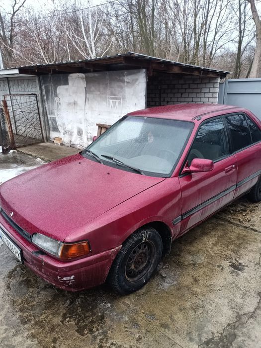 Продам мазду323 на ходу
