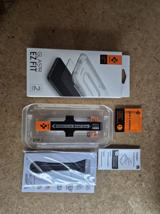 Spigen Glas.tR EZ Fit Protetor de ecrã Samsung Galaxy S24 e S25