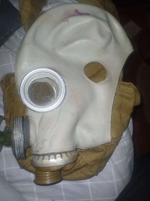 Противогаз гп5м с подсумком