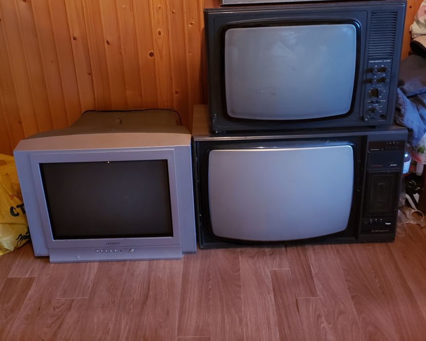 Телевізори. Рекорд-345, Горизонт-61ТЦ411, Samsung