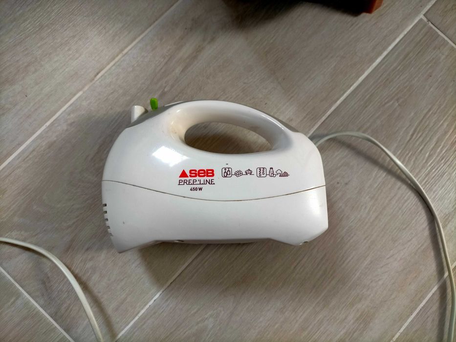 Batedeira SEB "Prep line" (linha branca da marca TEFAL )