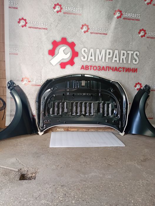 Toyota venza капот