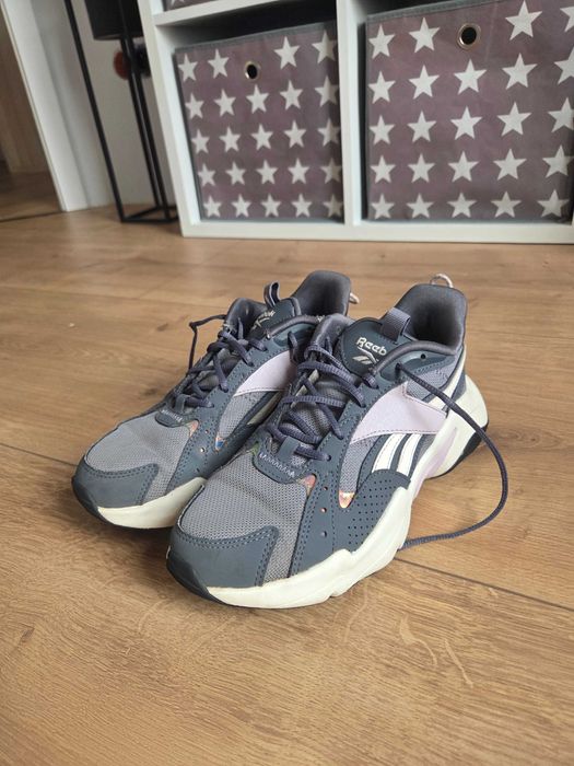 Adidaski Rebook r.36