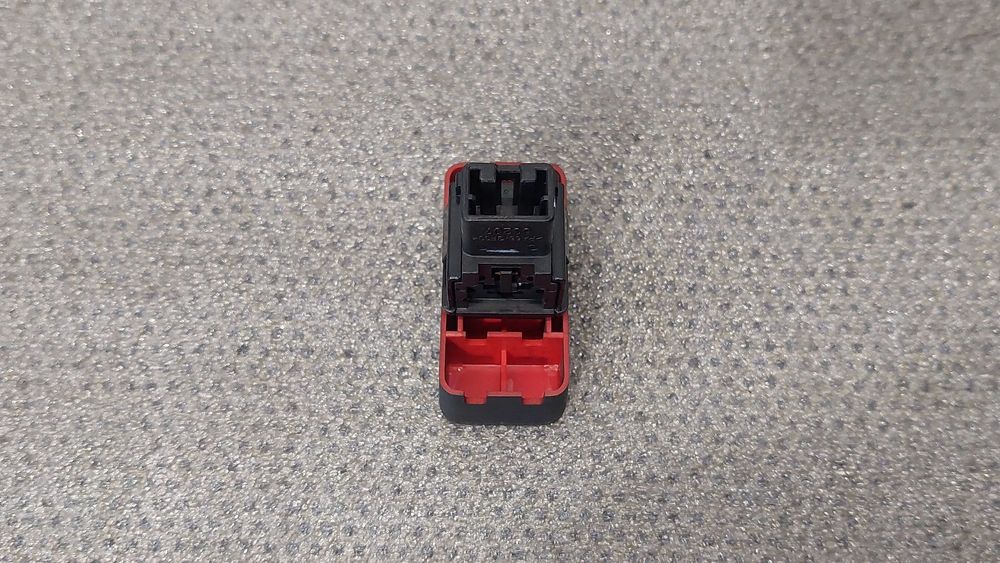 Botão / interruptor 4 piscas NISSAN Leaf EV (ZE0)