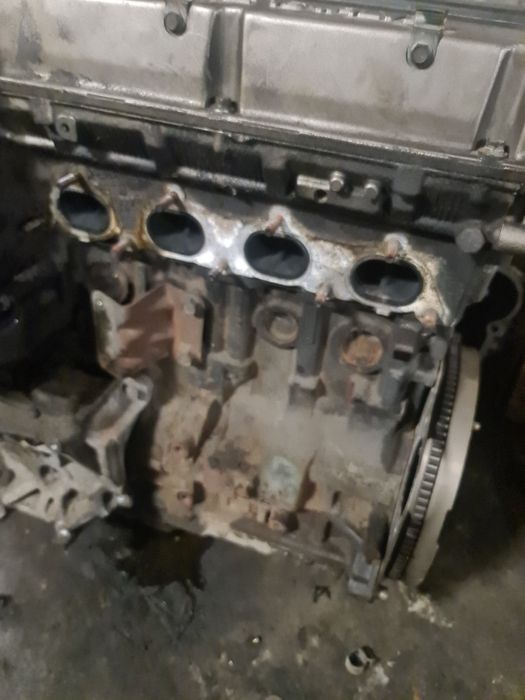 Двигатель Mitsubishi Outlander 2.0 бензин 2003